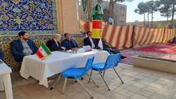    میز خدمت دانشگاه علوم پزشکی استان سمنان با حضور رئیس دانشگاه در نمازجمعه این هفته سمنان برپا شد
